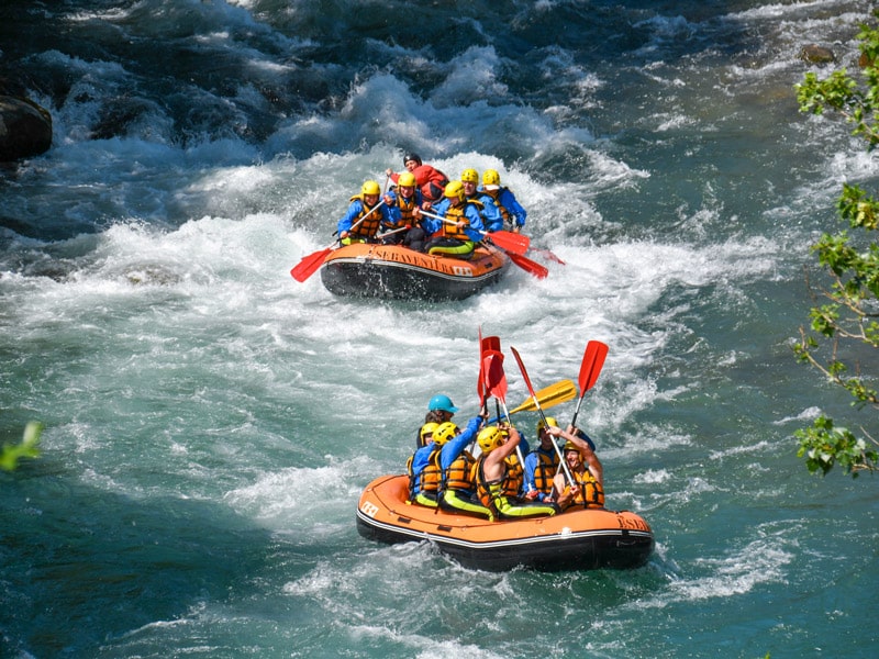 Rafting en el río Ésera - Viaje a Lustrum en Chill-Outdoor