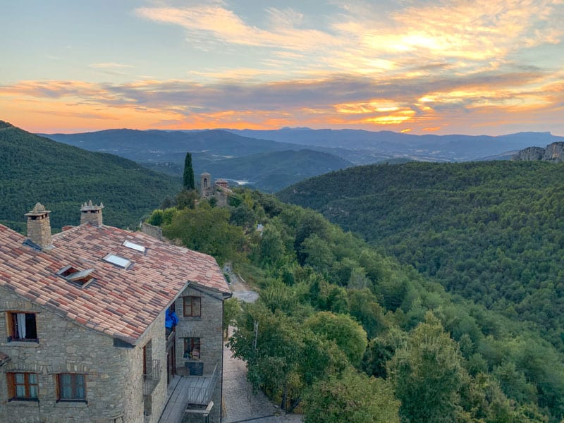 Vistas e iglesia Pano - Chill-Outdoor Pirineos