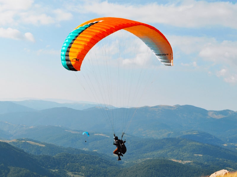 Huesca la Magia: parapente en el Pirineo aragonés