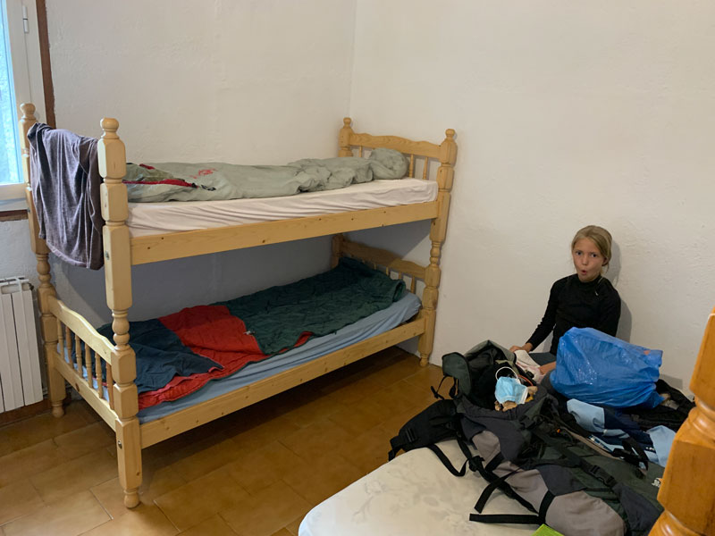 Dormir en un refugio de montaña con niños